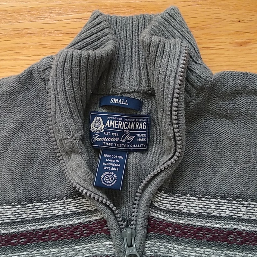 Sweater - Picture 2 of 4